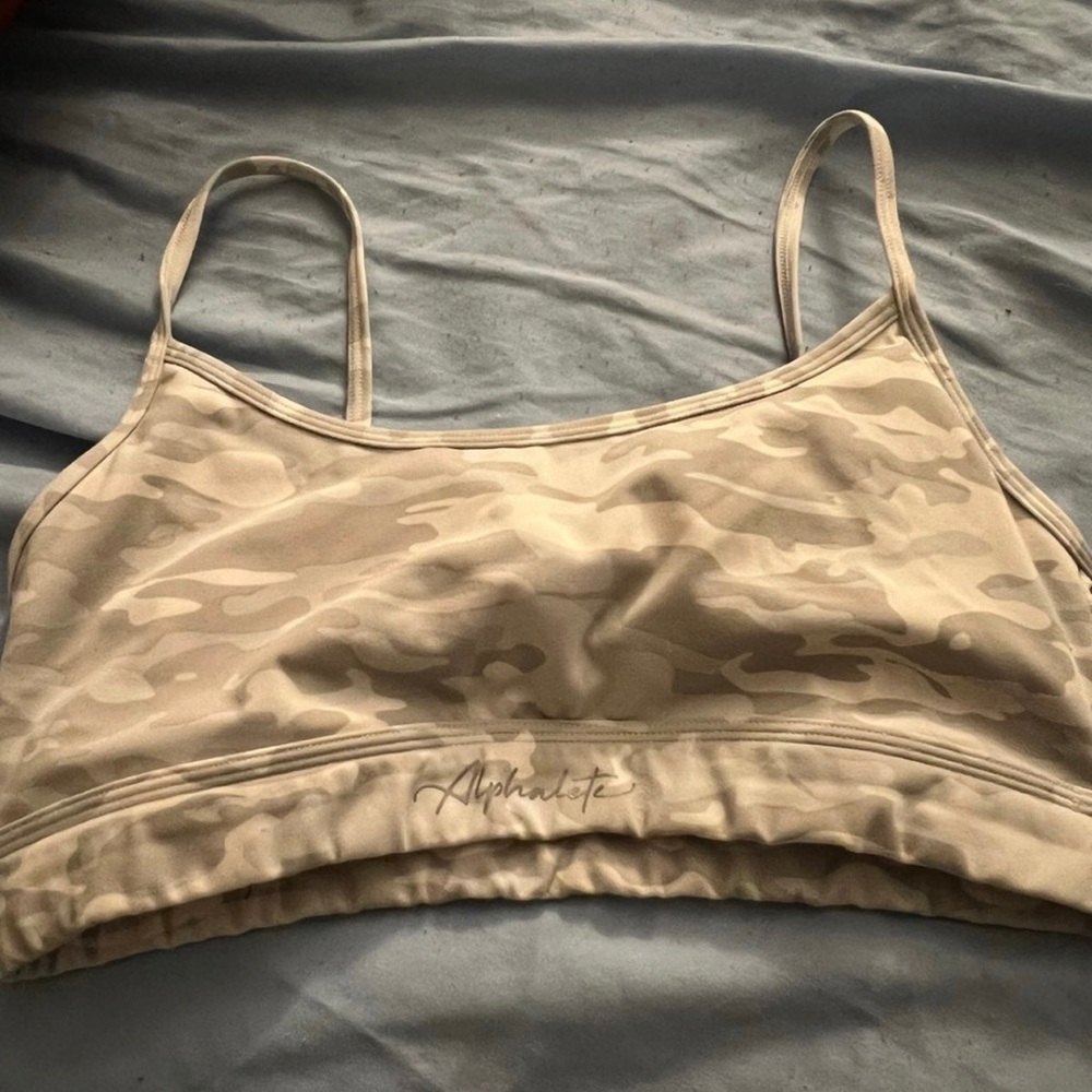 Alphalete surface